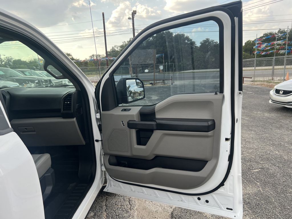 2017 Ford F-150 Image 13