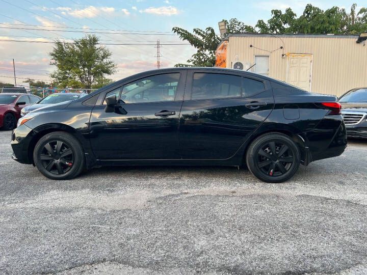 2021 Nissan Versa Image 6