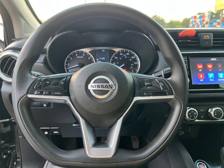 2021 Nissan Versa Image 14