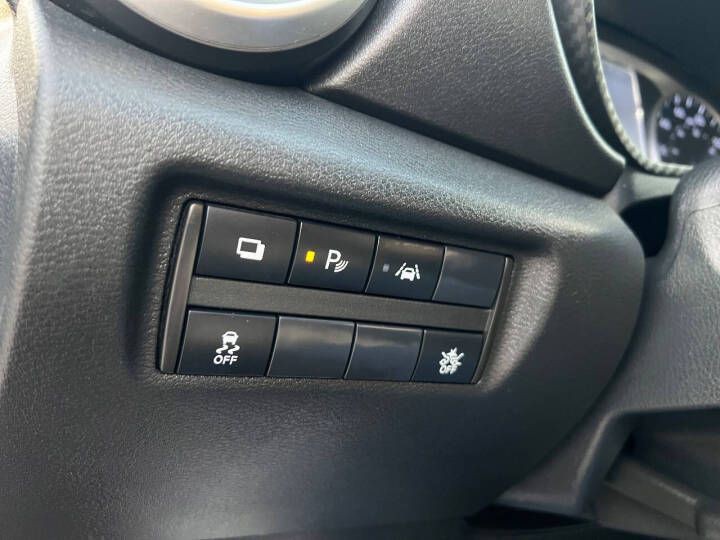 2021 Nissan Versa Image 17