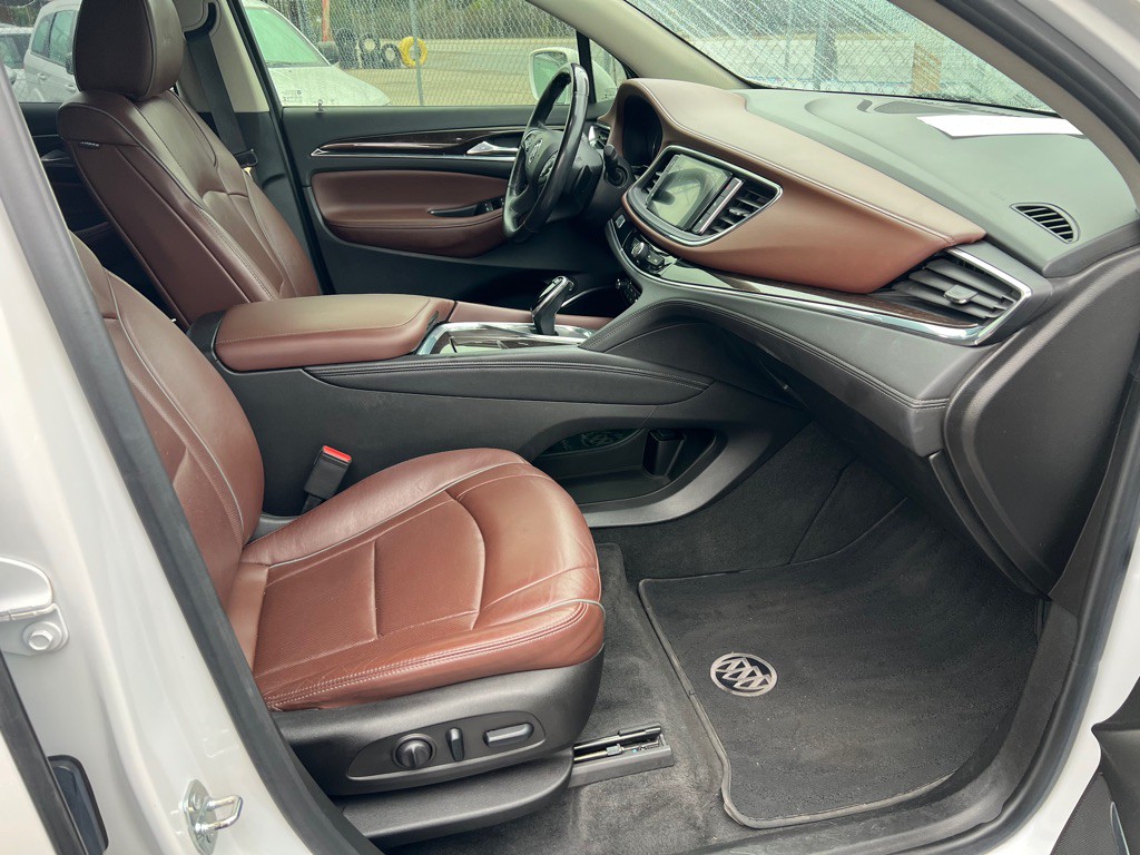 2018 Buick Enclave Image 17