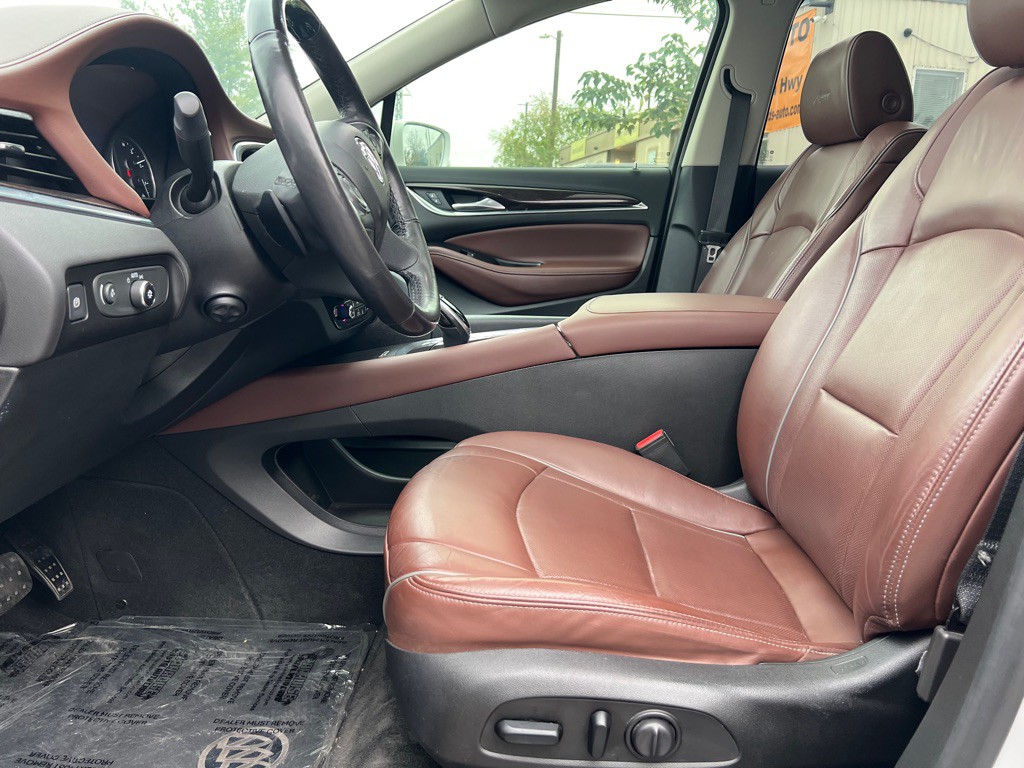 2018 Buick Enclave Image 25