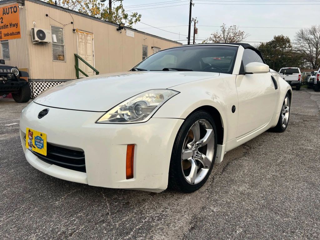 2008 Nissan 350Z Image 1
