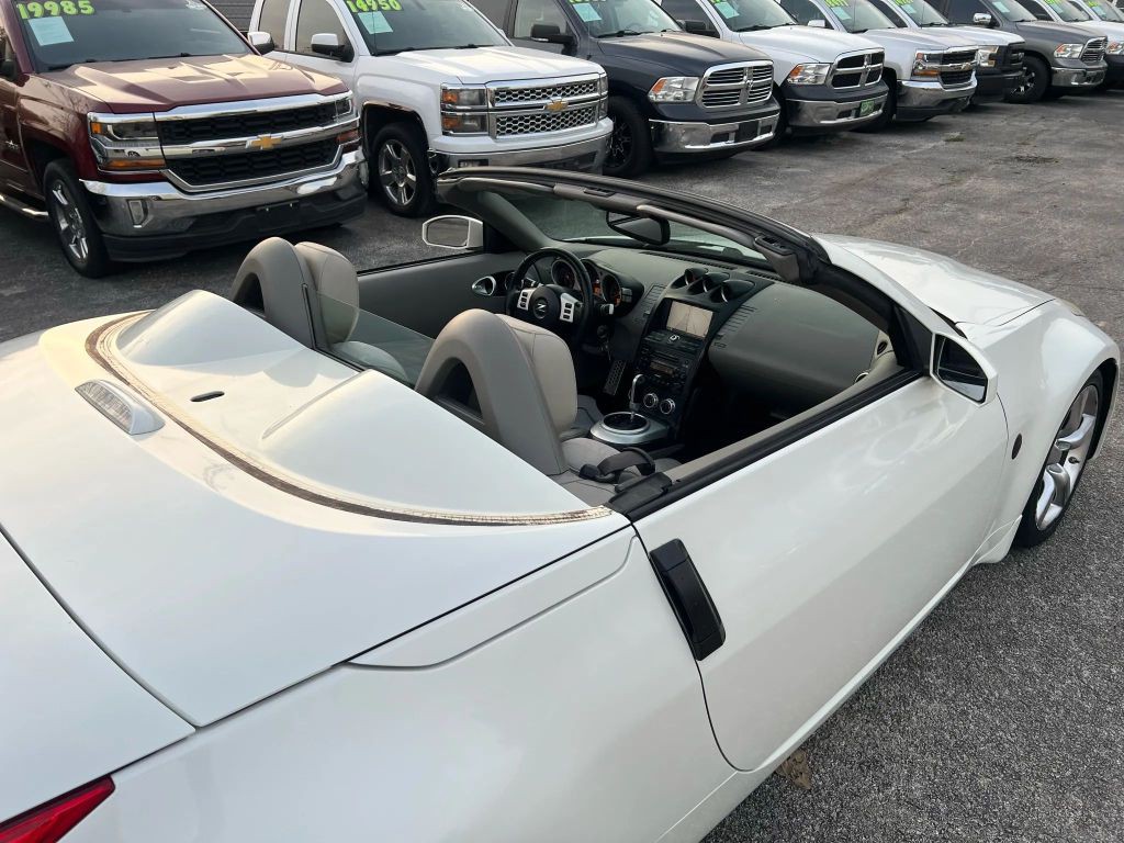 2008 Nissan 350Z Image 12