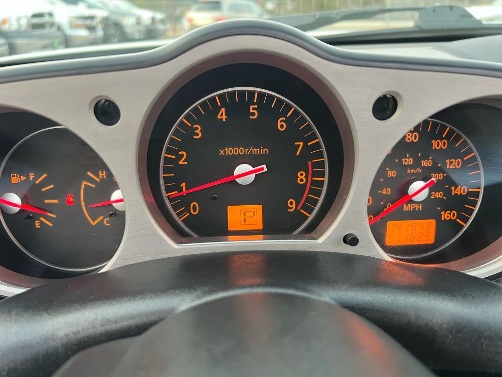 2008 Nissan 350Z Image 24