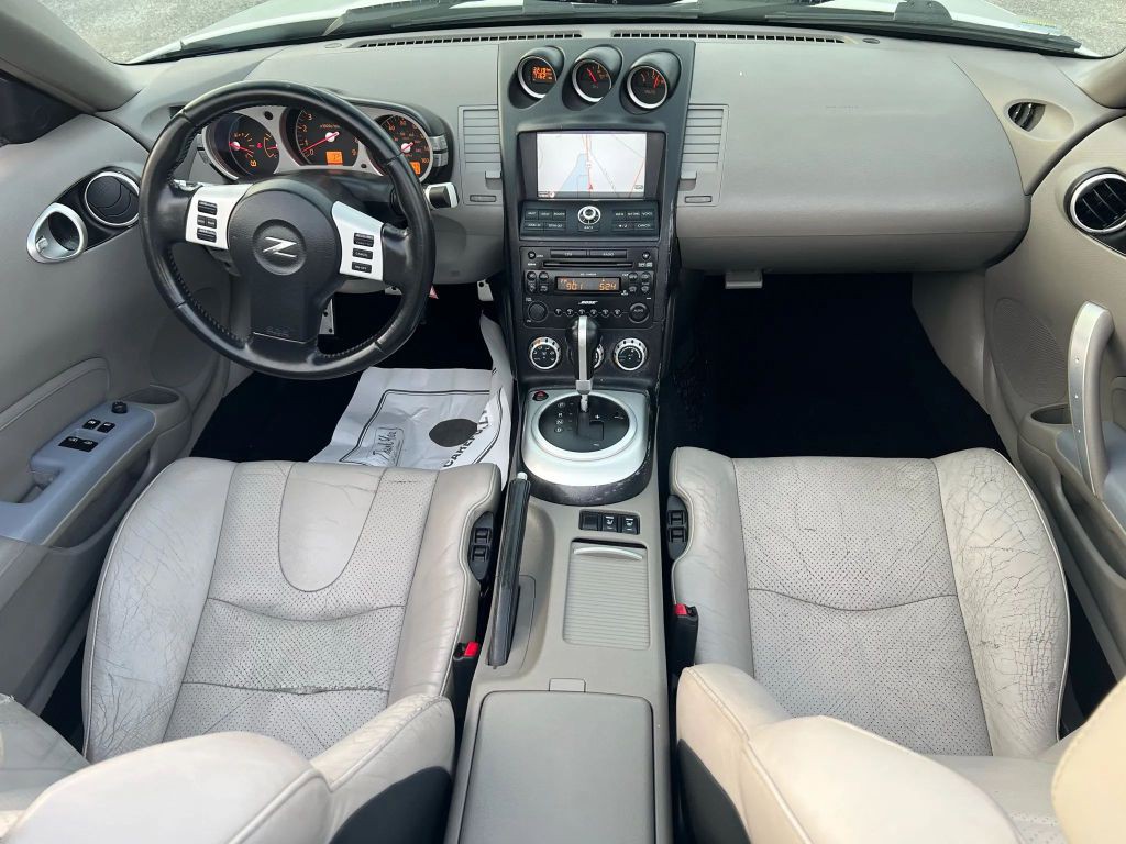 2008 Nissan 350Z Image 25