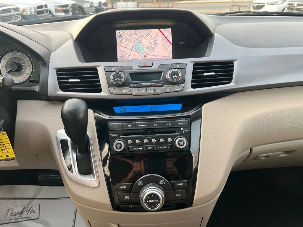 2011 Honda Odyssey Image 15