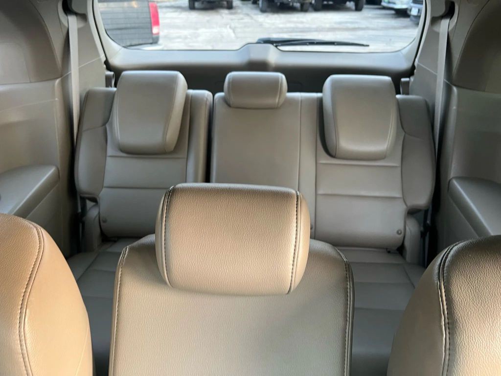 2011 Honda Odyssey Image 20