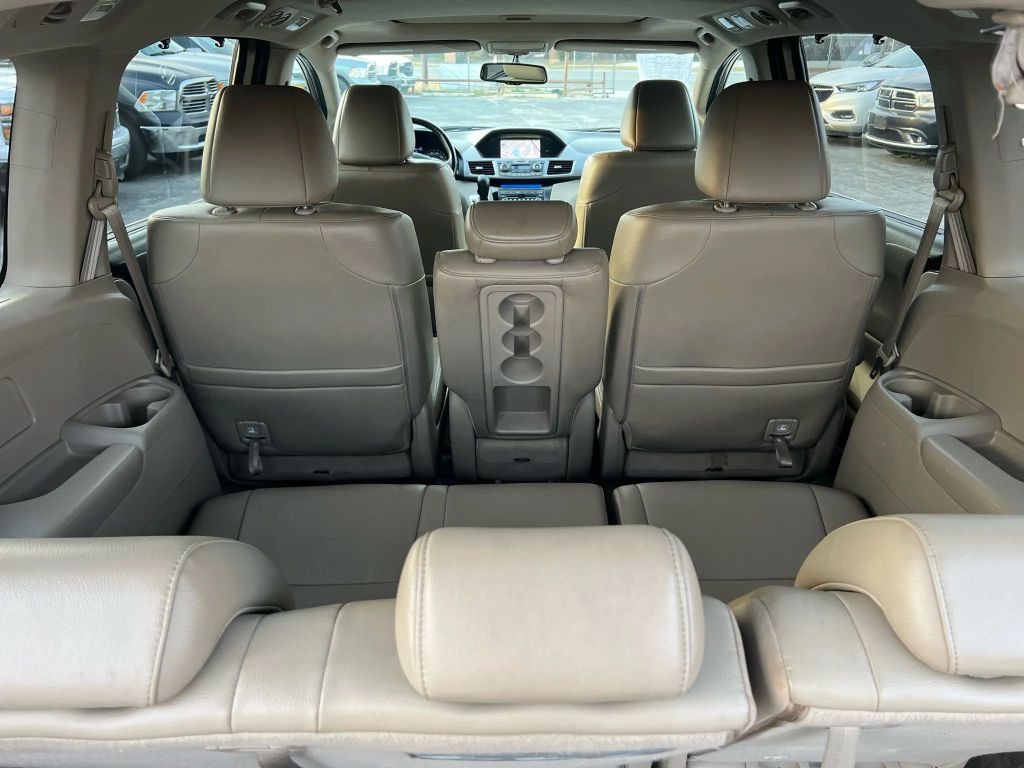 2011 Honda Odyssey Image 21