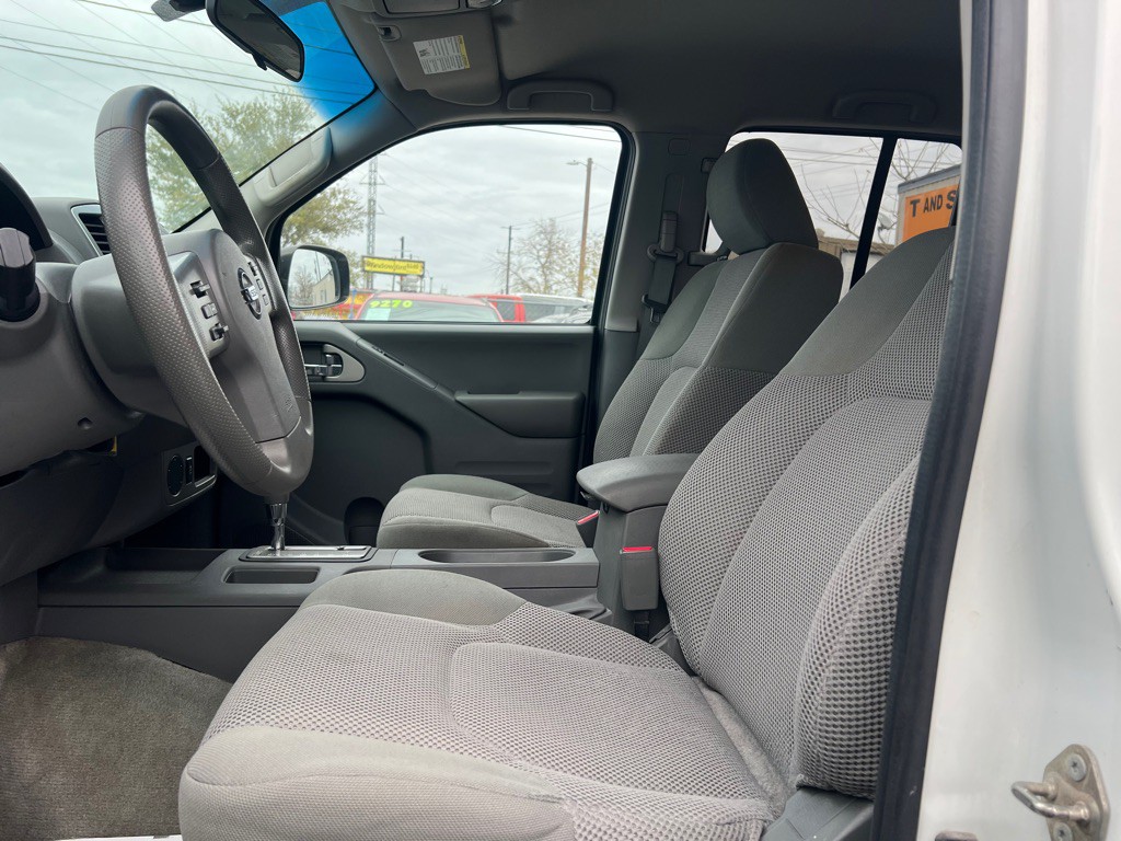 2018 Nissan Frontier Image 16