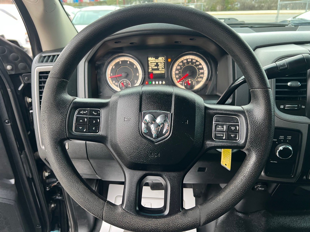 2016 RAM 2500 Image 11