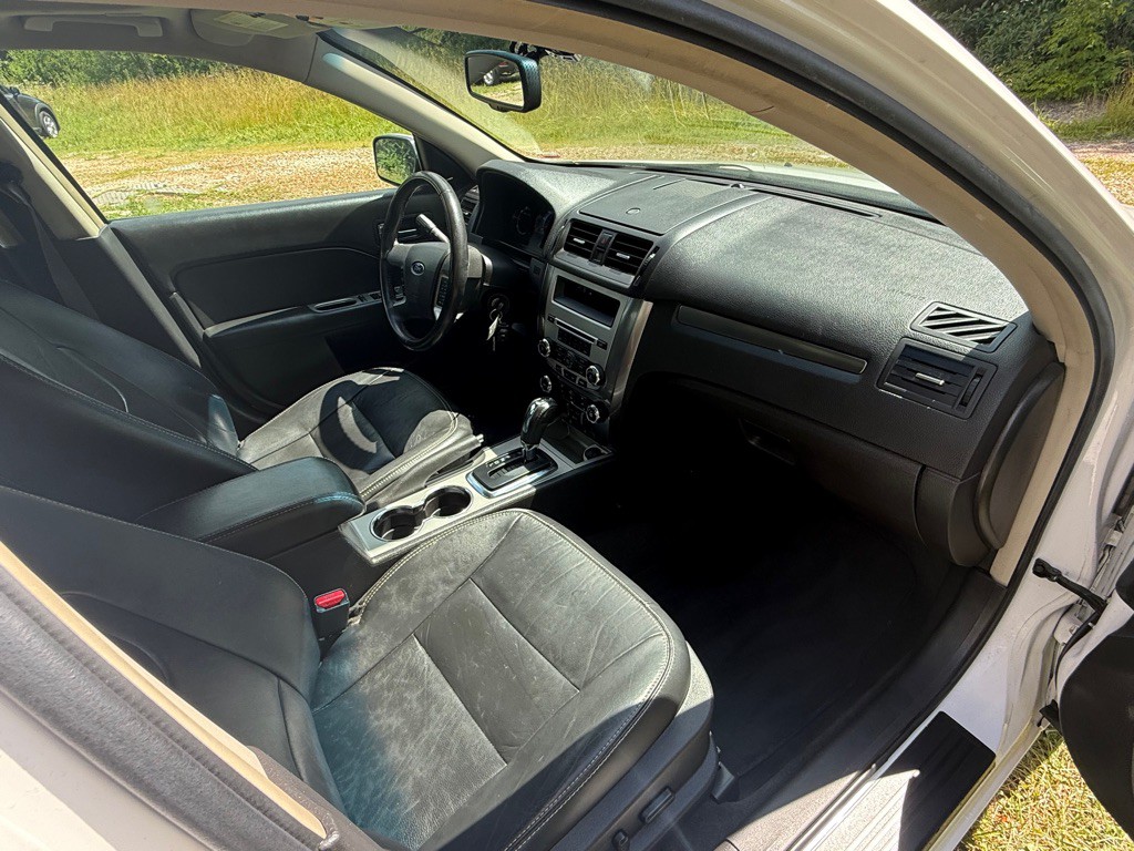 2012 Ford Fusion Image 18