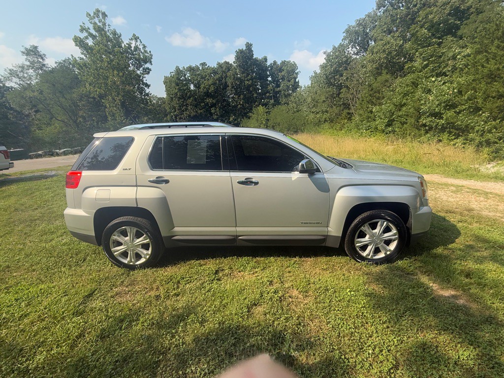 2017 GMC Terrain Image 4