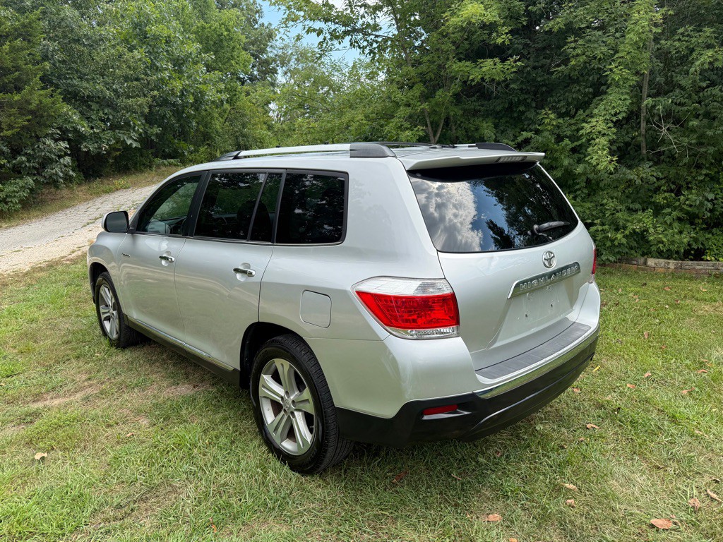 2012 Toyota Highlander Image 7