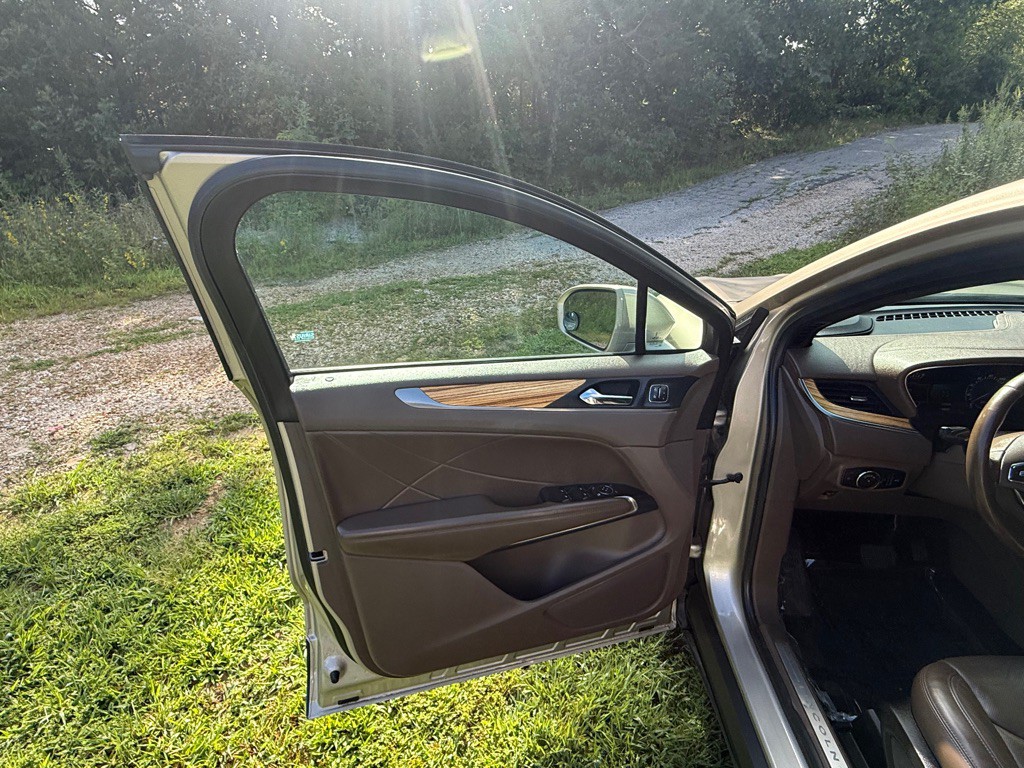2015 Lincoln MKC Image 14