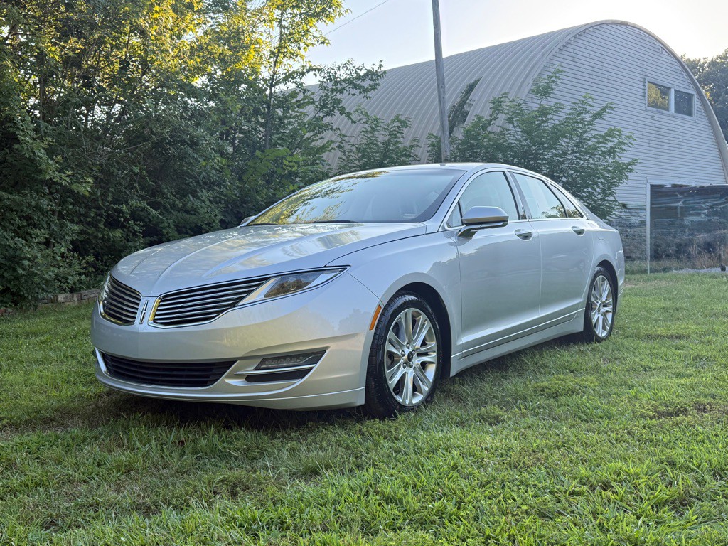 2014 Lincoln MKZ Image 1
