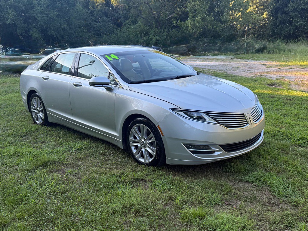 2014 Lincoln MKZ Image 3