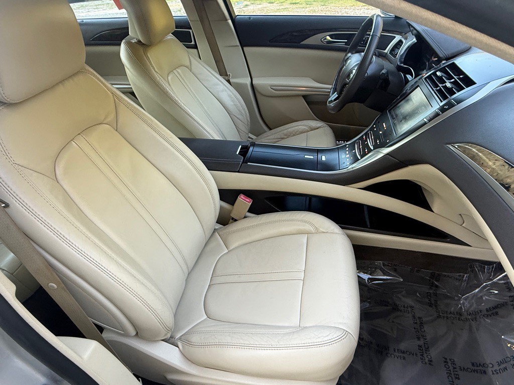 2014 Lincoln MKZ Image 22