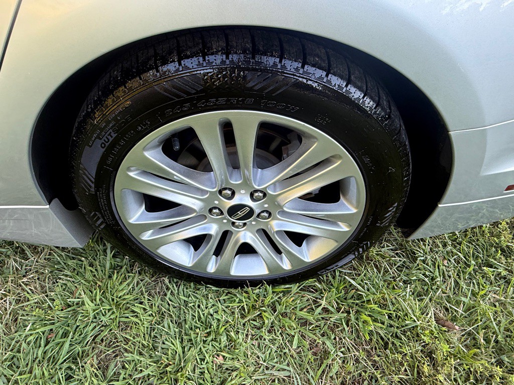2014 Lincoln MKZ Image 29