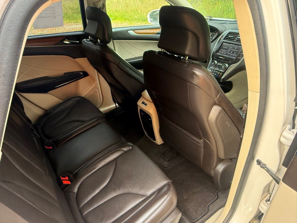 2015 Lincoln MKC Image 20
