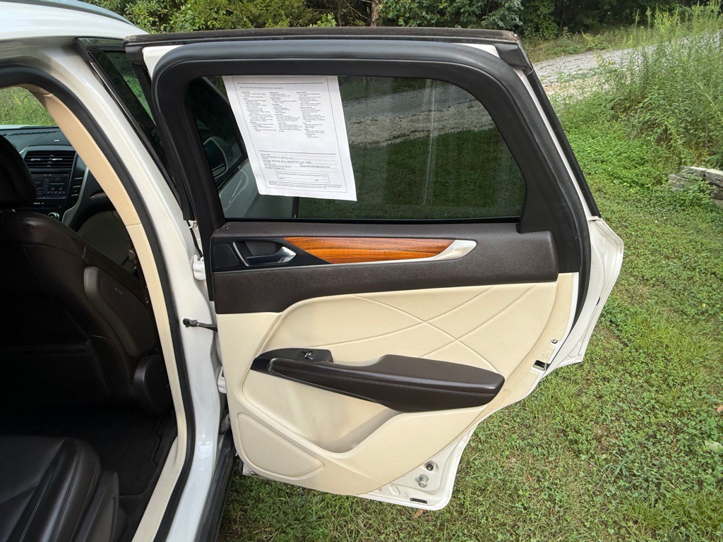 2015 Lincoln MKC Image 22