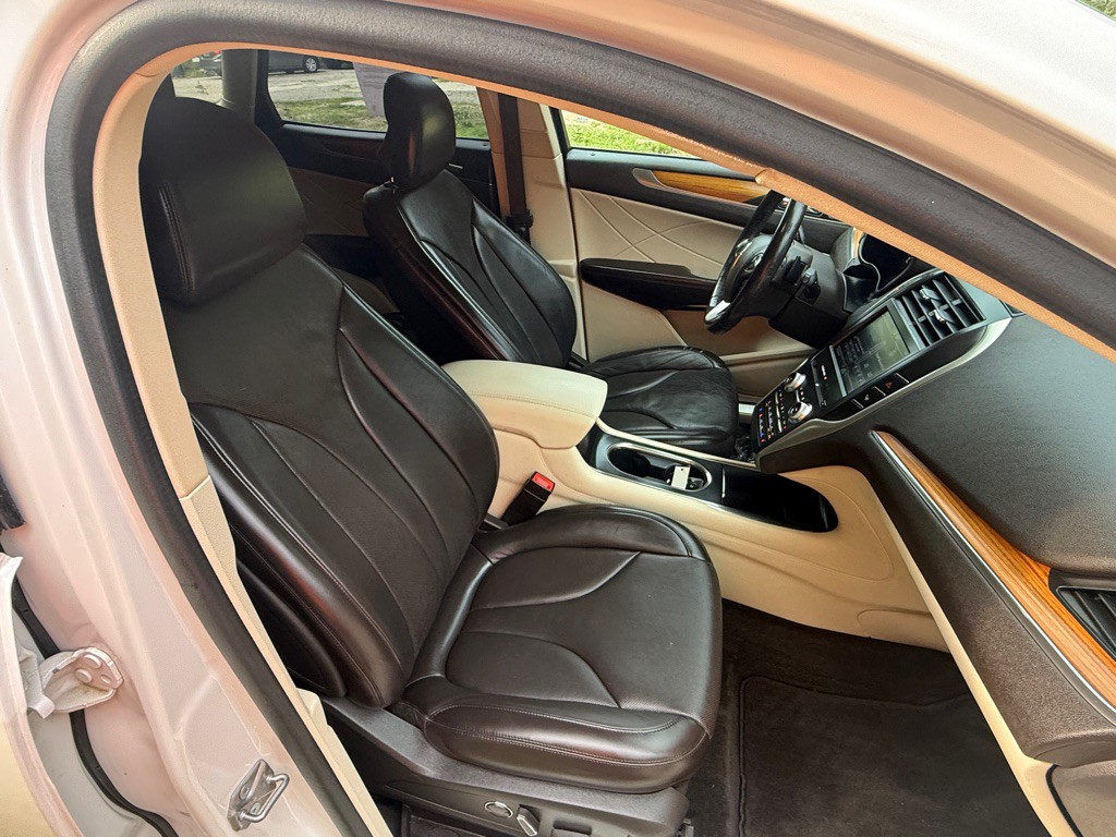 2015 Lincoln MKC Image 23