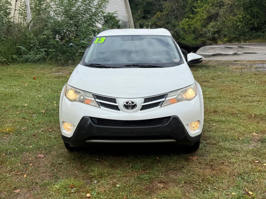 2013 Toyota Rav4 Image 2