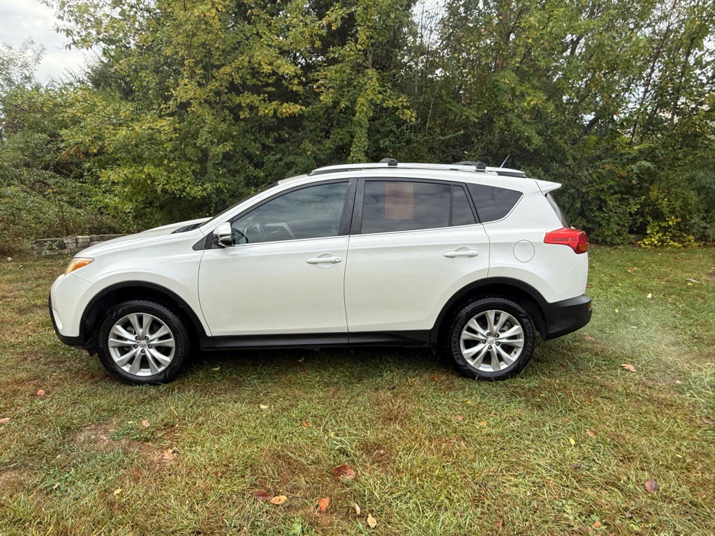 2013 Toyota Rav4 Image 8