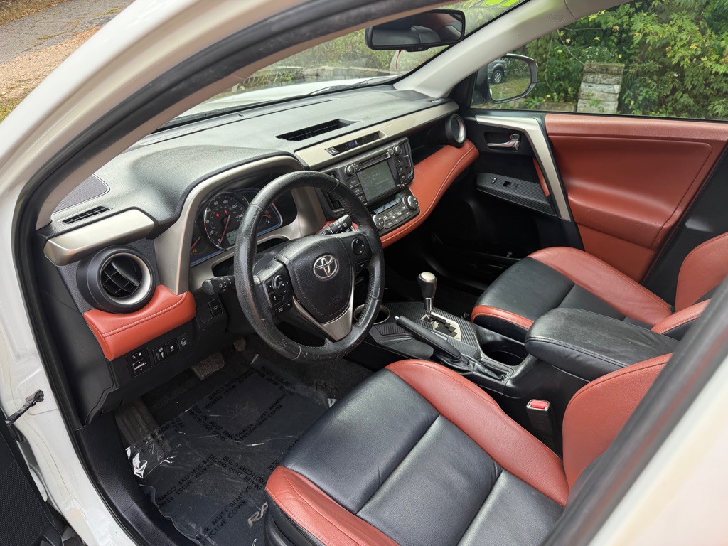 2013 Toyota Rav4 Image 11