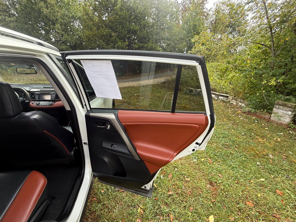 2013 Toyota Rav4 Image 19