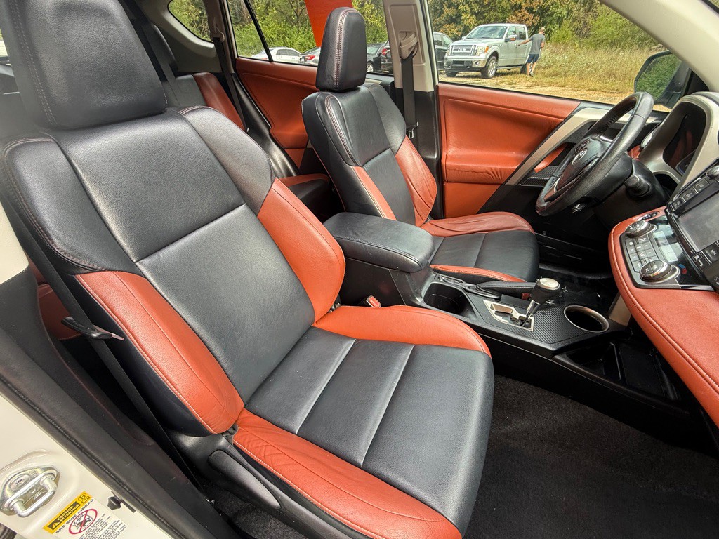 2013 Toyota Rav4 Image 21