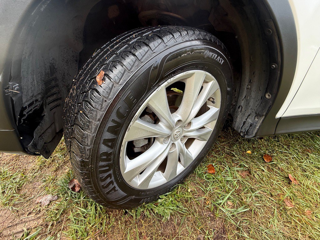 2013 Toyota Rav4 Image 25