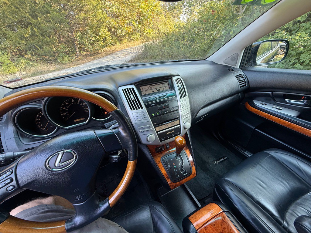 2007 Lexus RX Image 10
