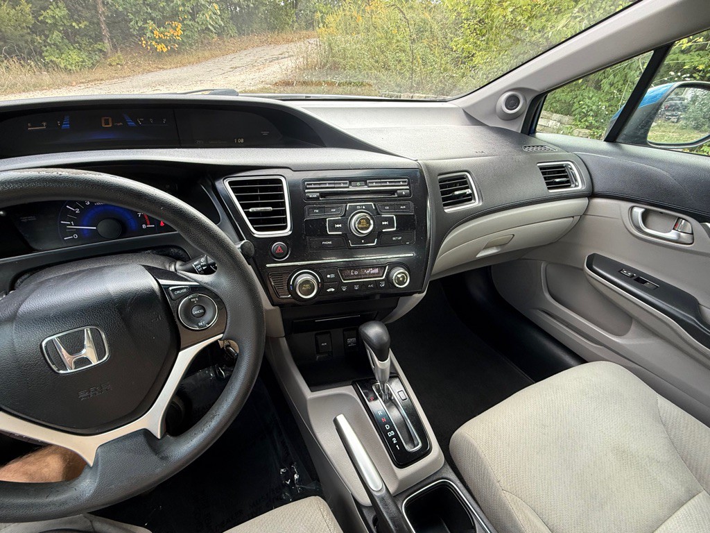 2013 Honda Civic Image 9