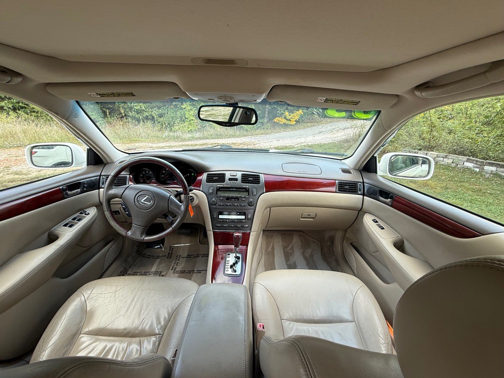 2003 Lexus ES Image 45