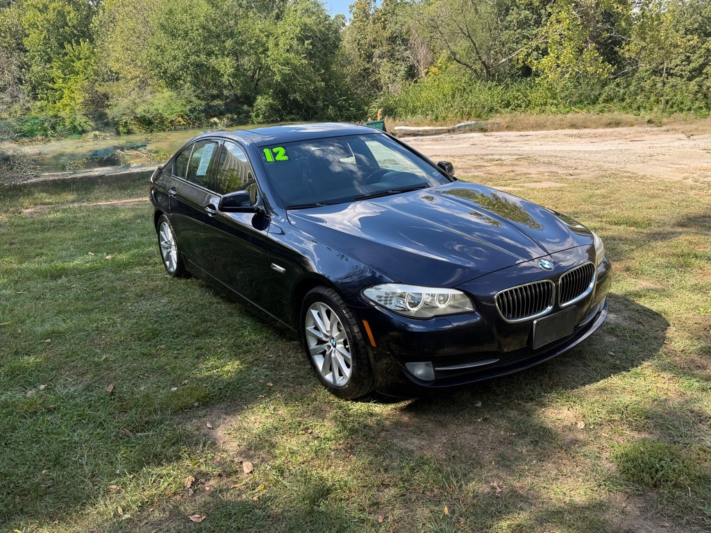 2012 BMW 5 Series Image 3