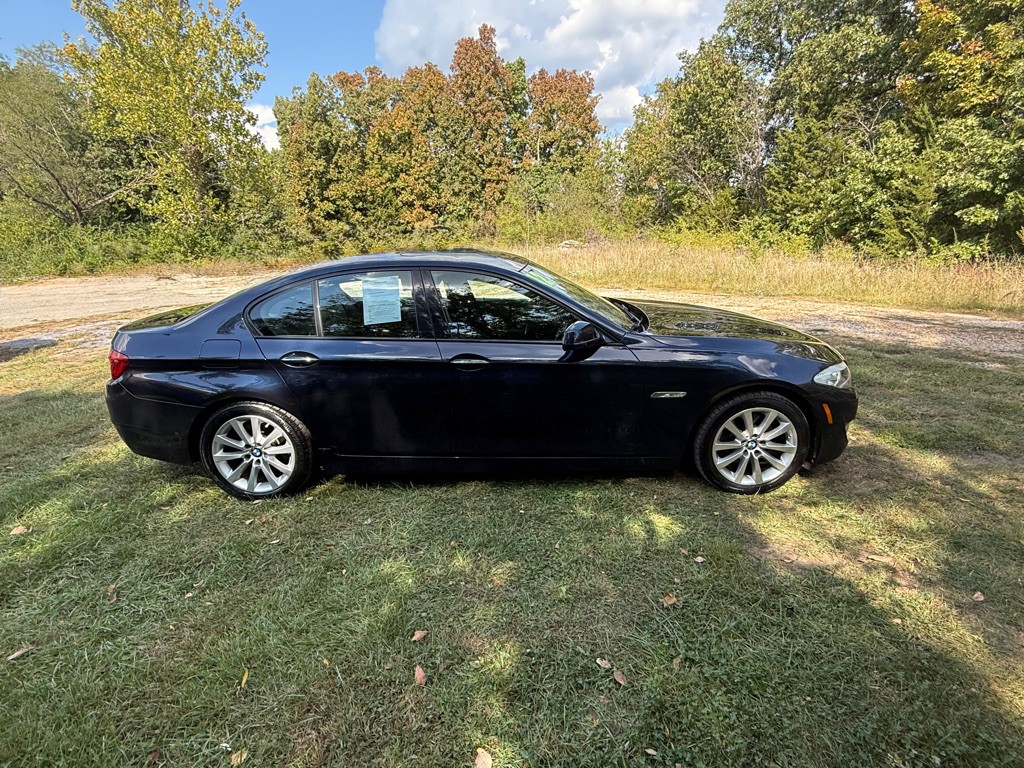 2012 BMW 5 Series Image 4