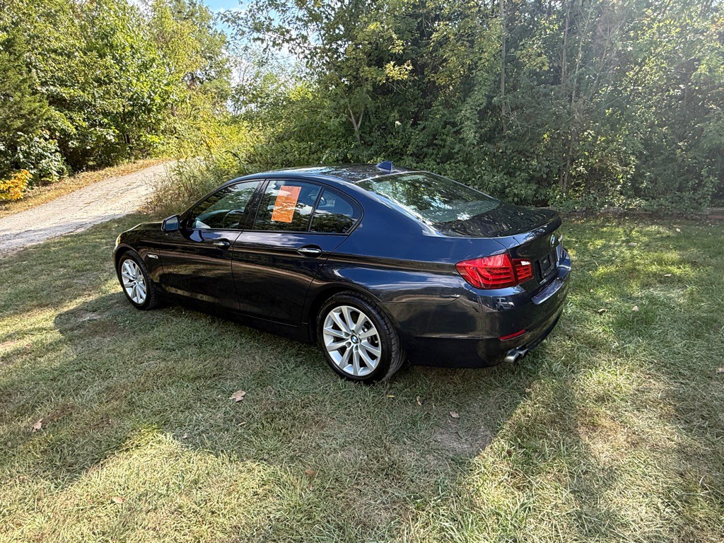 2012 BMW 5 Series Image 7