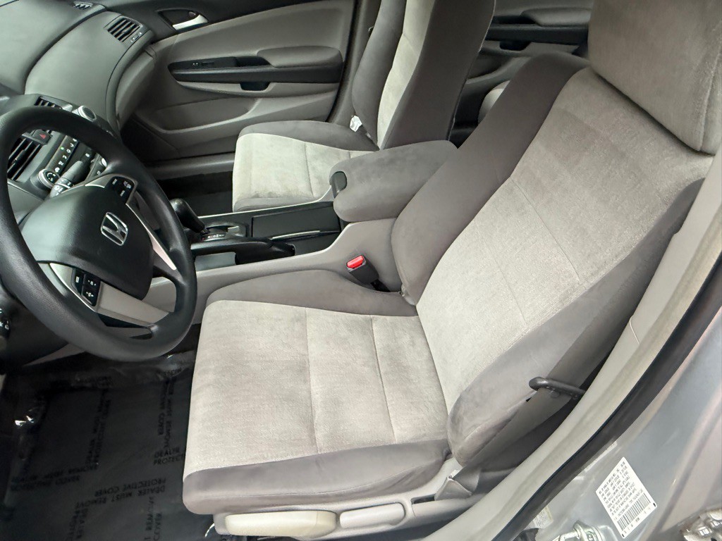 2008 Honda Accord Image 13