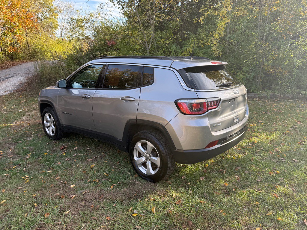 2017 Jeep Compass Image 5