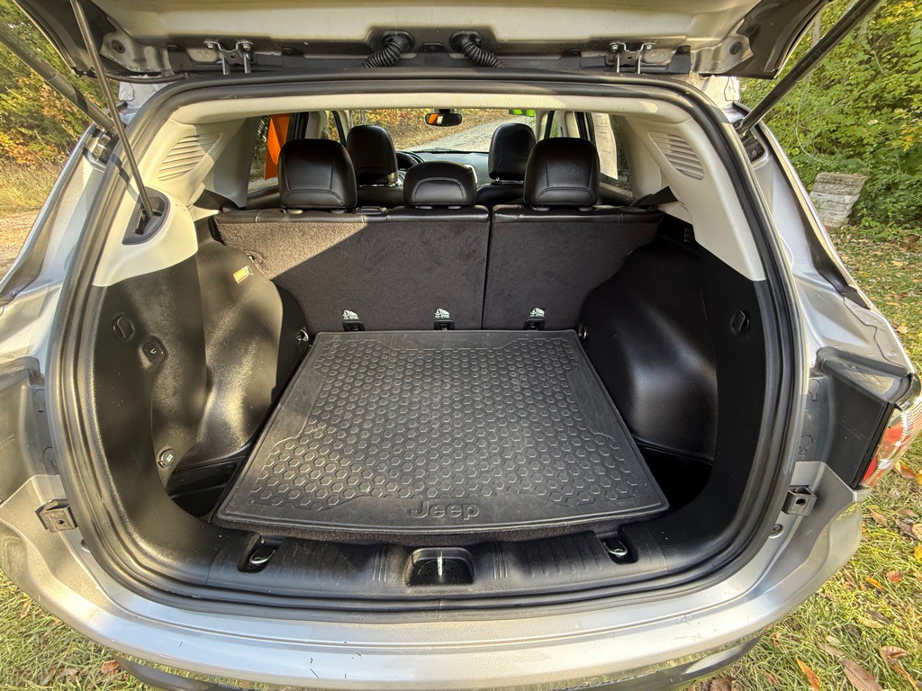 2017 Jeep Compass Image 15