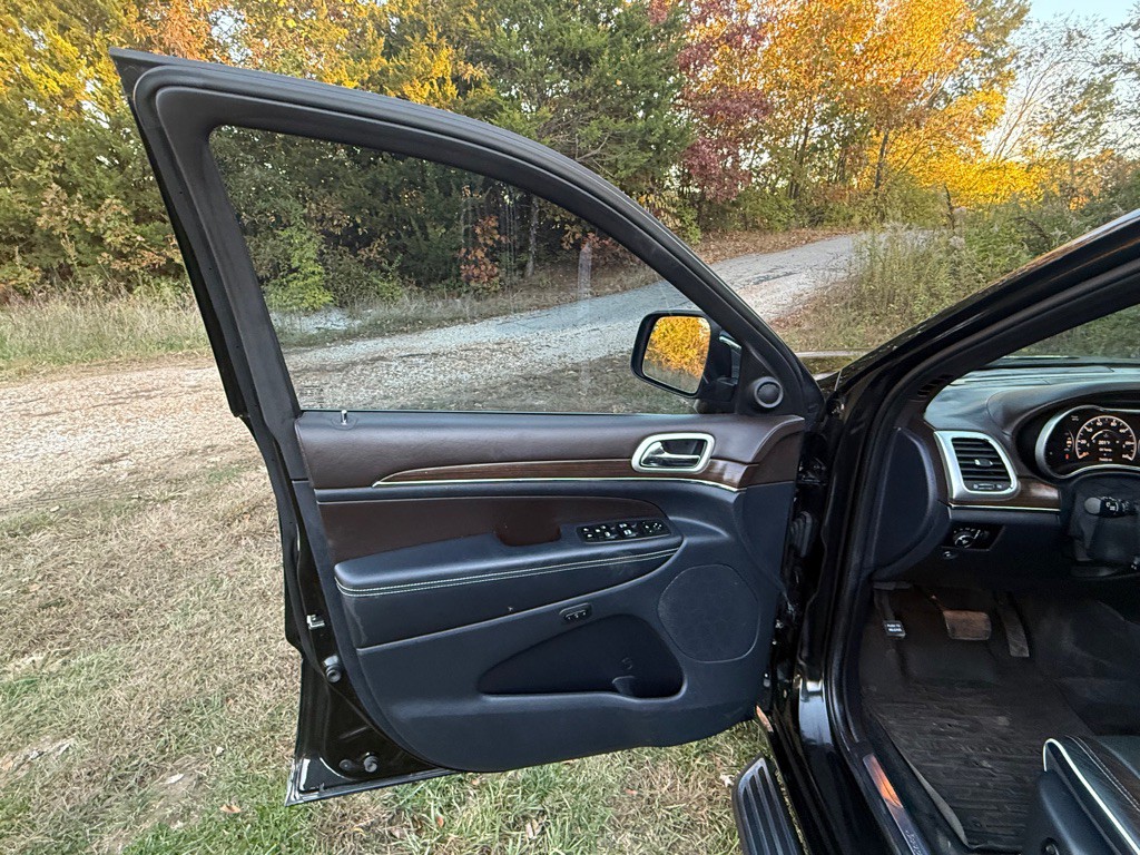 2014 Jeep Grand Cherokee Image 16