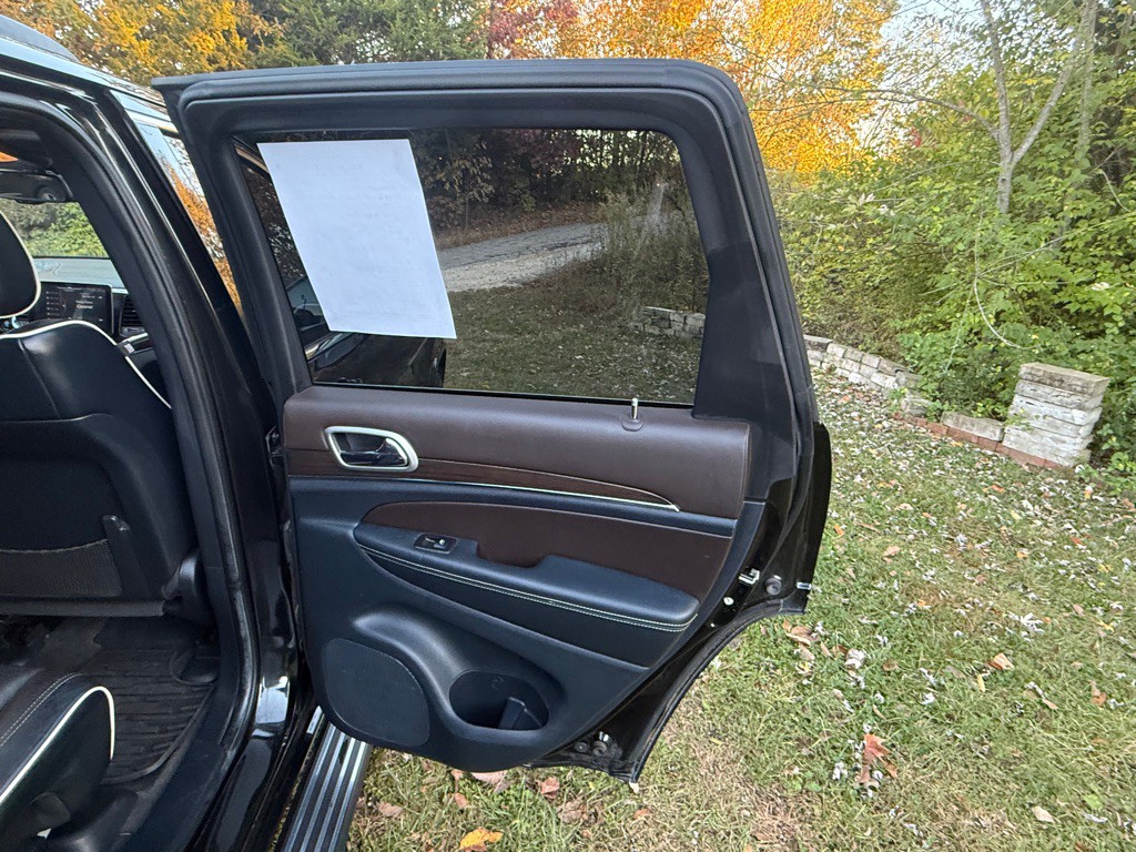 2014 Jeep Grand Cherokee Image 22