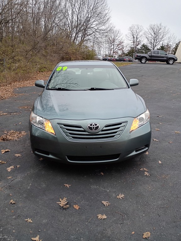 2009 Toyota Camry Image 2