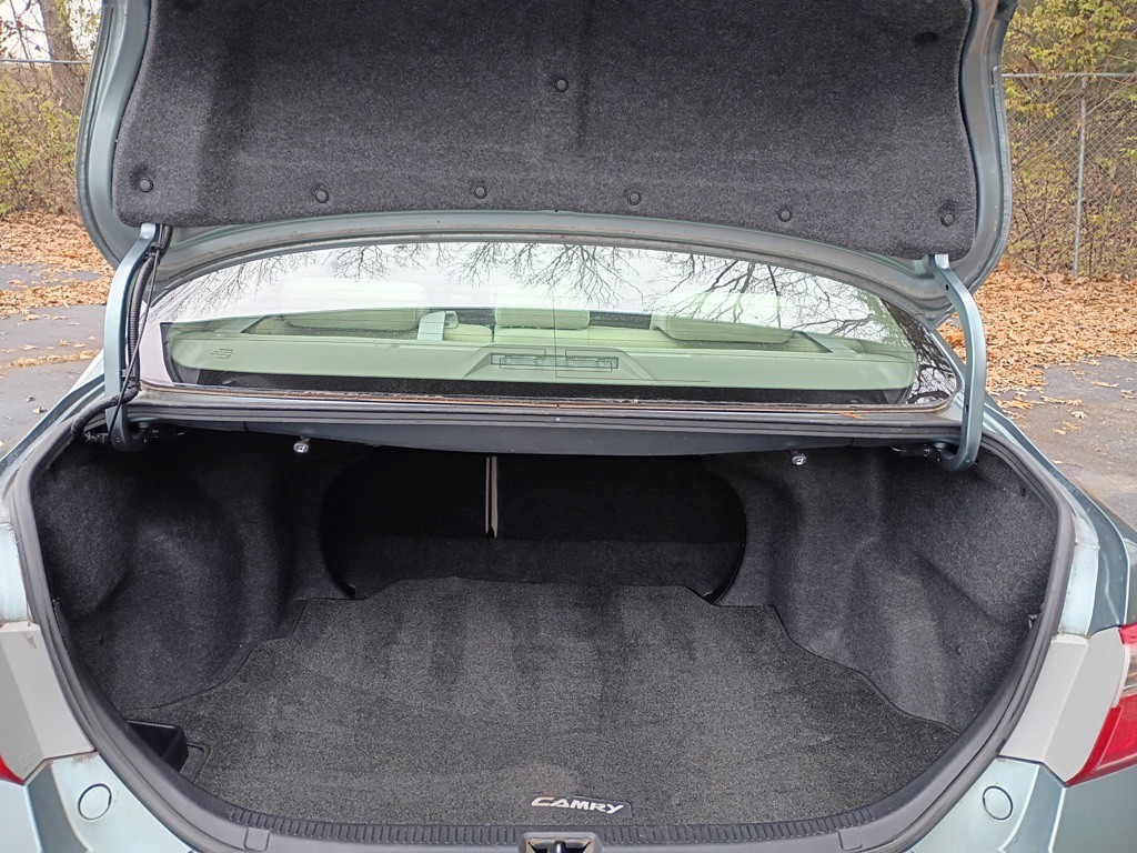 2009 Toyota Camry Image 17