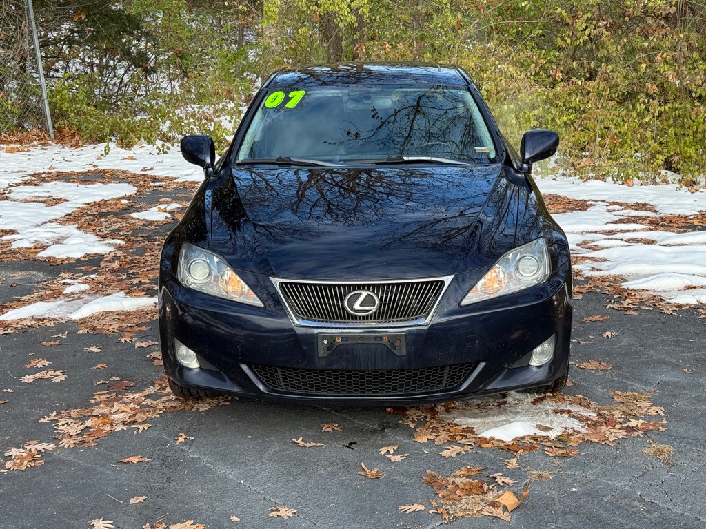 2007 Lexus IS Image 2