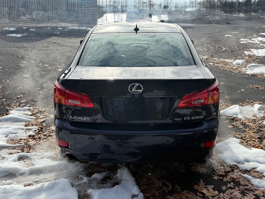 2007 Lexus IS Image 6