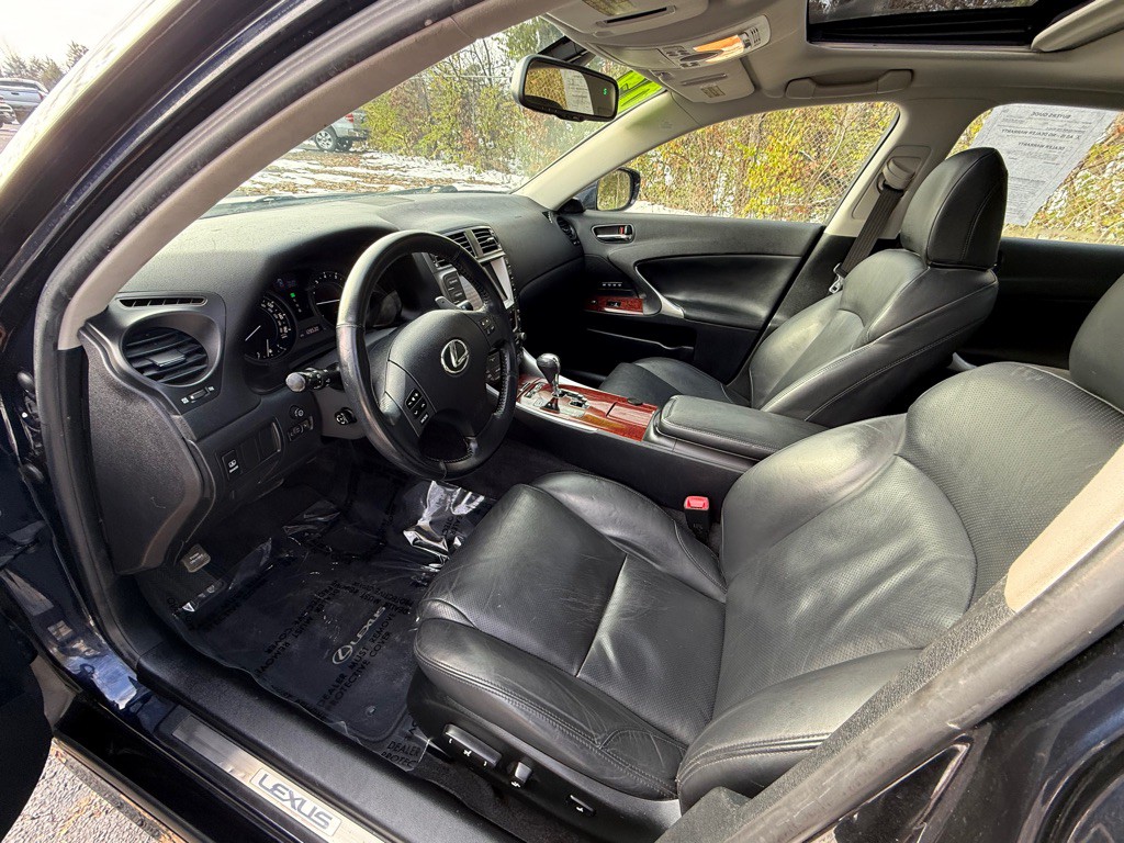2007 Lexus IS Image 13