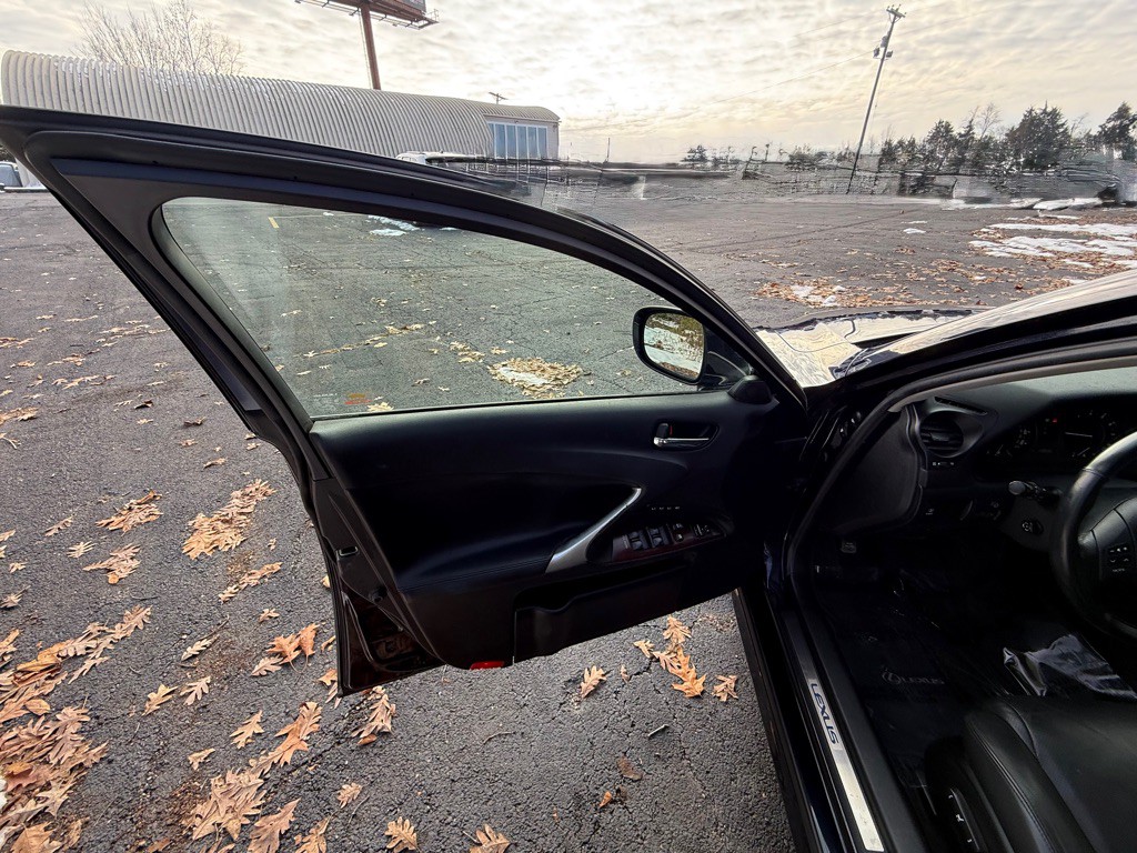 2007 Lexus IS Image 14