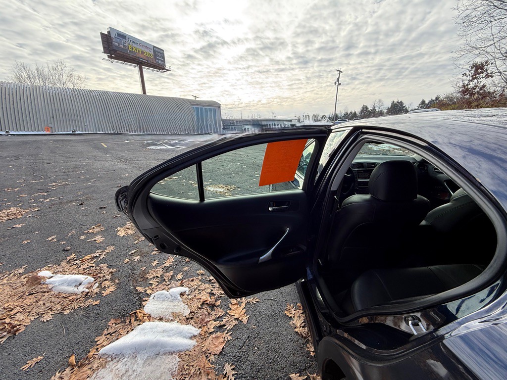 2007 Lexus IS Image 17